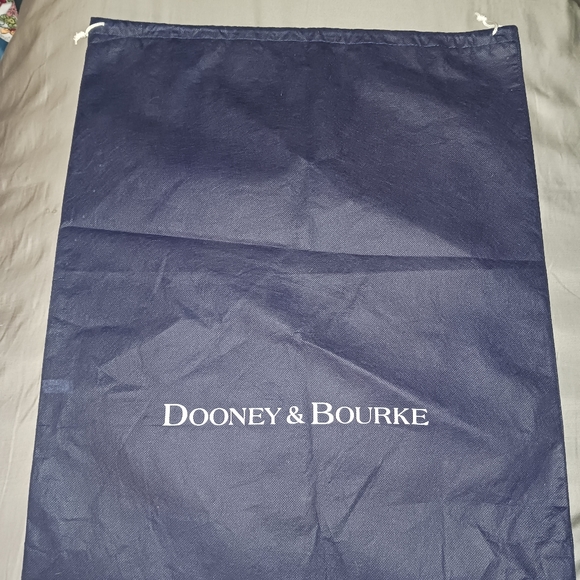 NWOT! DOONEY & BOURKE DUSTBAG - Picture 2 of 5